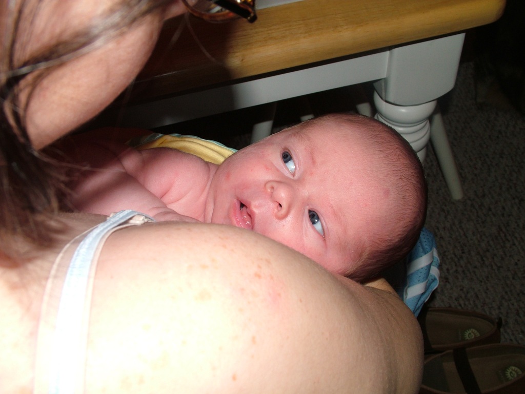 Awww, he's looking at his mommy