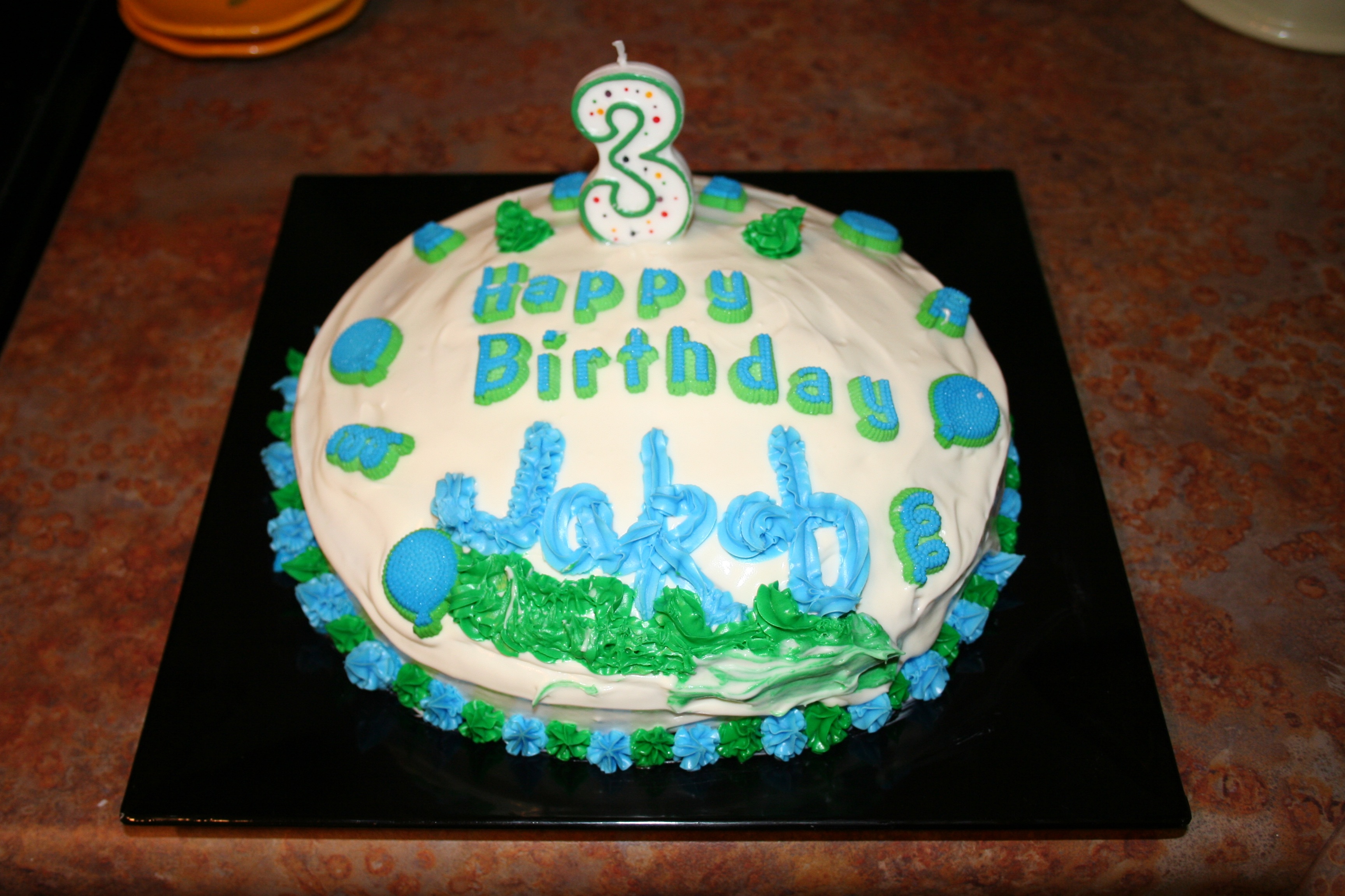 Mommy's try at a cake