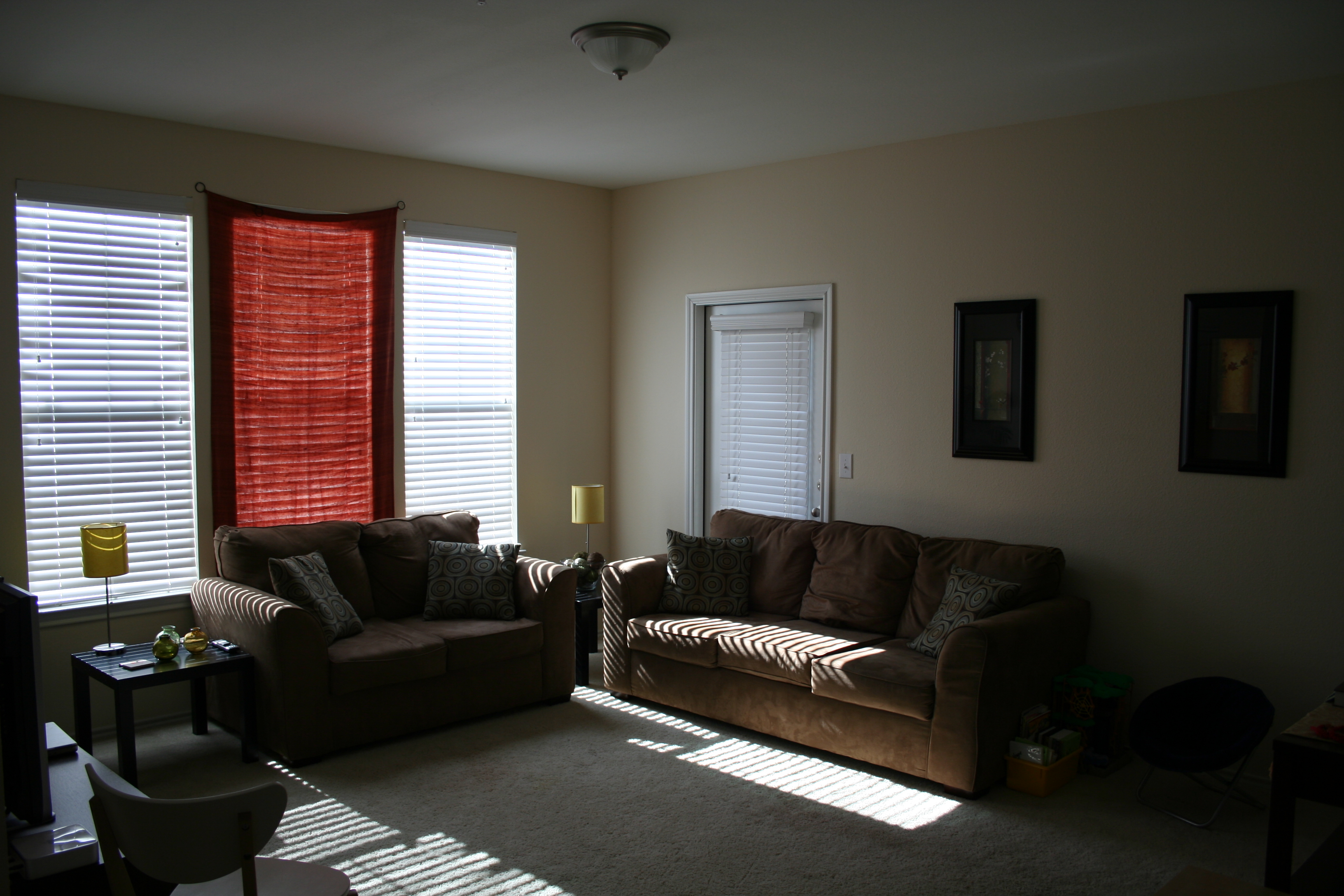 New living room layout, left side