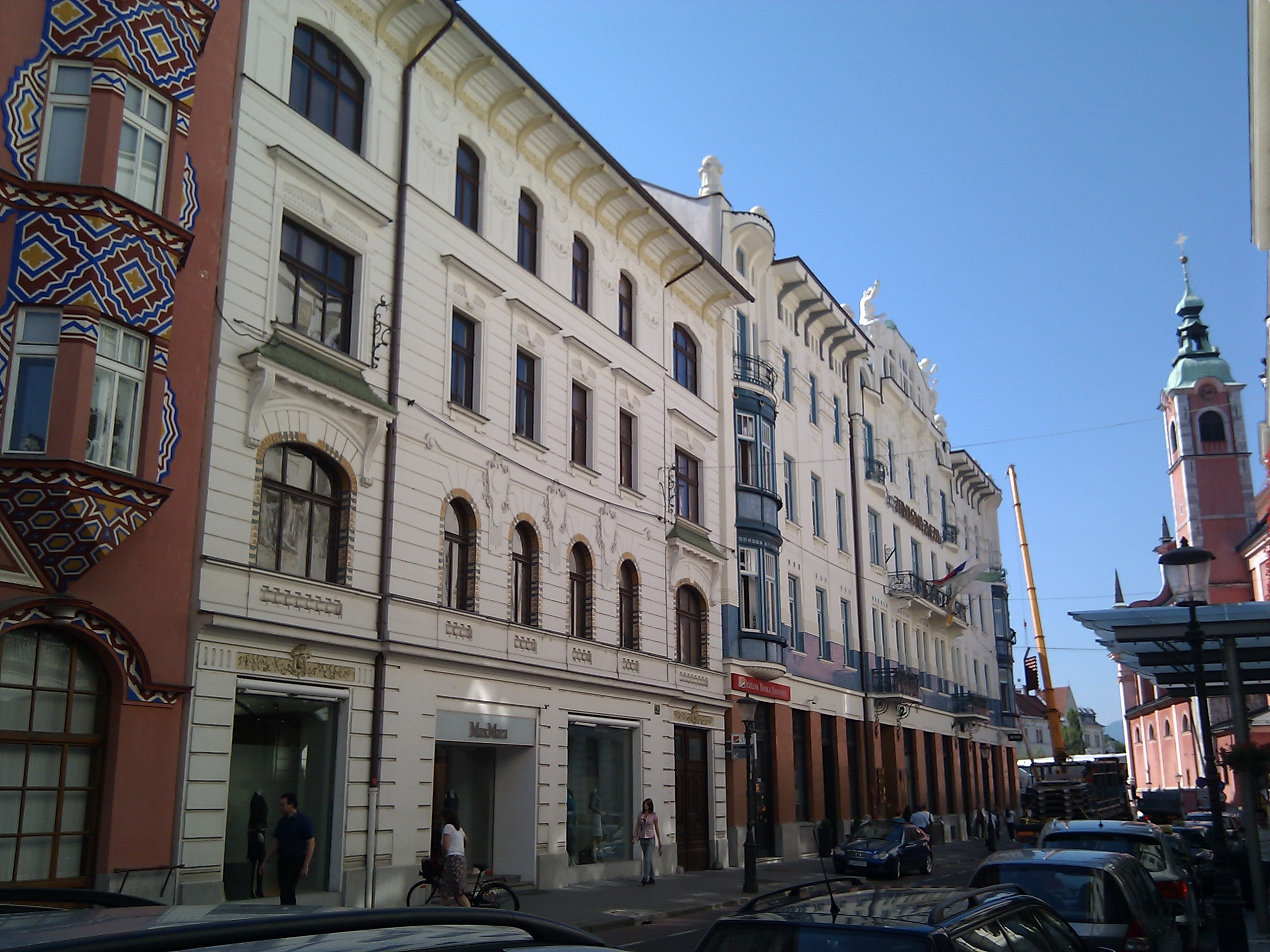 The street opposite our Hotel, the Union.