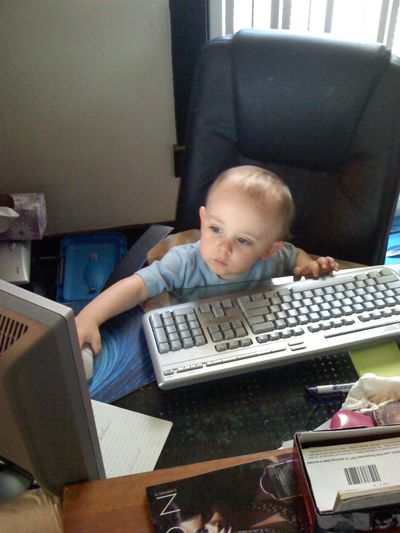 Playing with NaNa's Computer, for once.