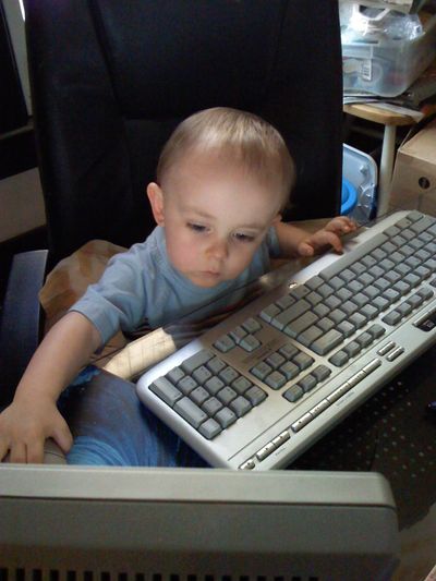 Playing with NaNa's Computer, for once.